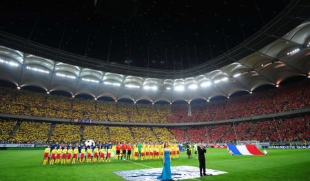 Arena... vedetelor: Vezi ce personalităţi au participat la meciul România-Franţa