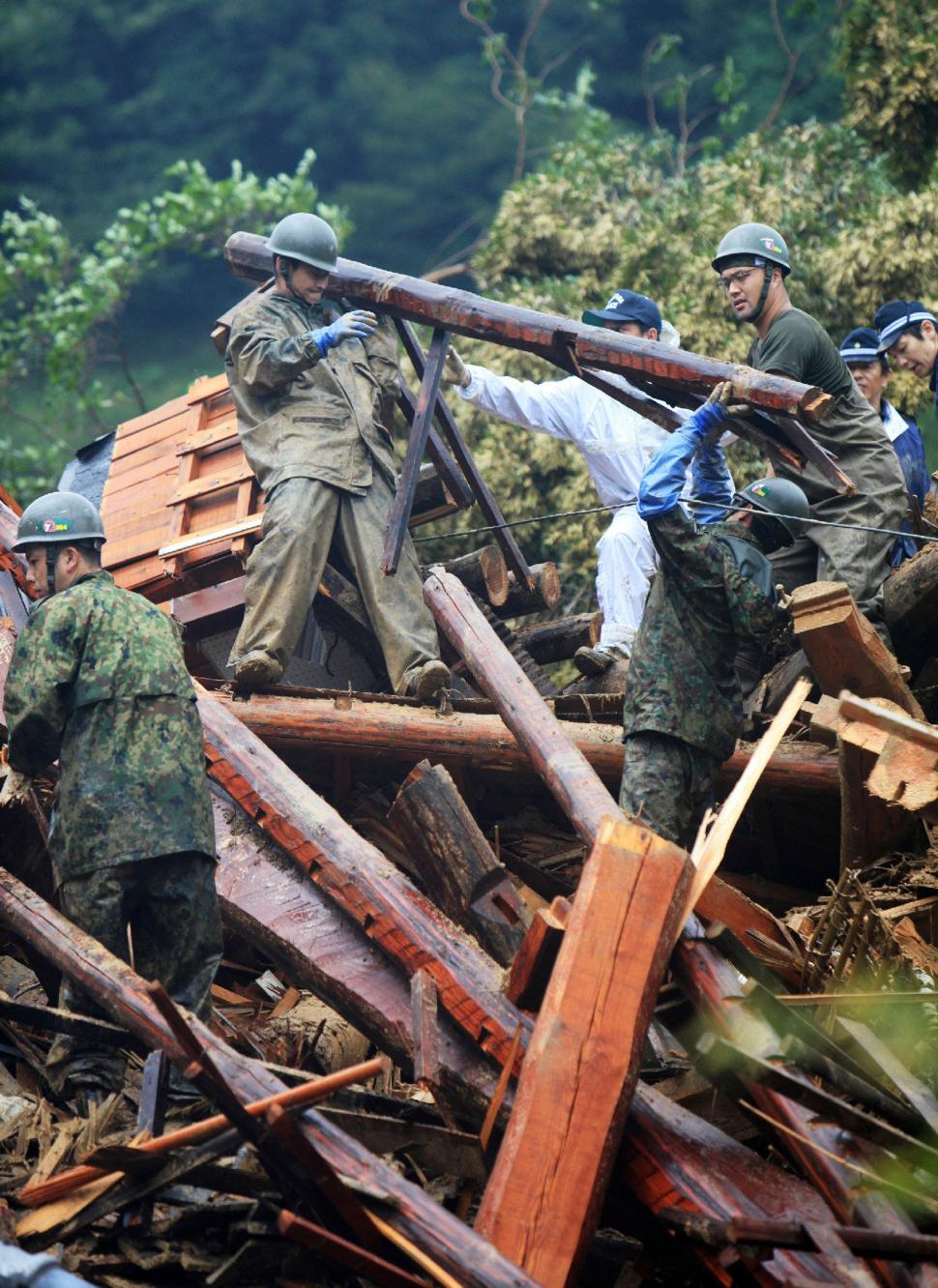 Bilanţul taifunului Talas a depăşi 100 de morţi şi răniţi: Este cea mai gravă catastrofă de acest tip din ultimii peste 30 ani 106888