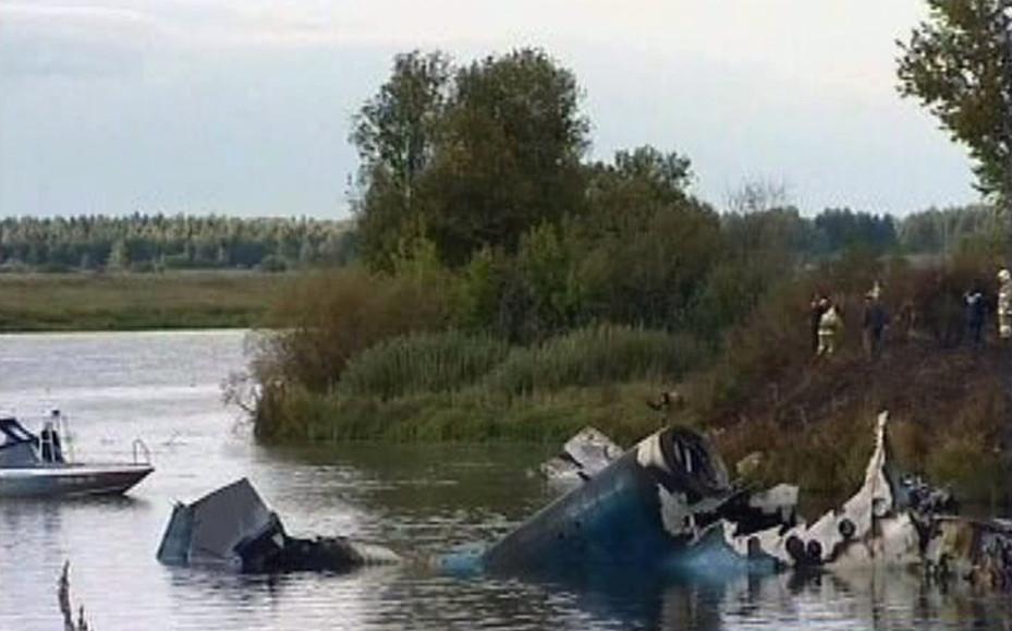 Rusia. 44 de morţi, după prăbuşirea unui avion. Vezi foto 106973