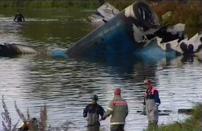 Rusia. 44 de morţi, după prăbuşirea unui avion. Vezi foto 106976