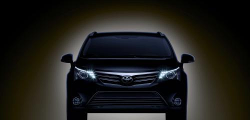 Toyota Avensis cu facelift - prima imagine teaser înaintea prezentării de la Frankfurt 106907