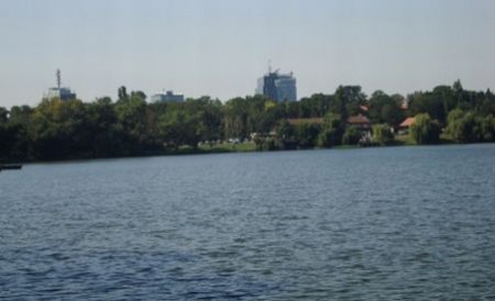 Primăria Municipiului Bucureşti oferă plimbări gratuite cu vaporaşul pe lacurile Herăstrău şi Floreasca