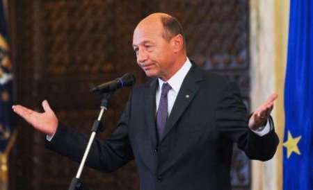Băsescu: Faptul că nu vorbesc despre Constituţie nu înseamnă că am abandonat ideea