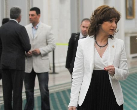 Senatorul PDL Sorina Plăcintă s-a căsătorit pentru a treia oară