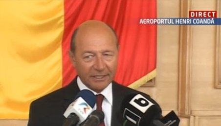 Preşedintele Traian Băsescu a vorbit pe Aeroportul Henri Coandă despre vizita în SUA