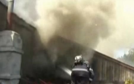 Şapte case din Brăila au ars din temelii, din cauza unui foc nesupravegheat