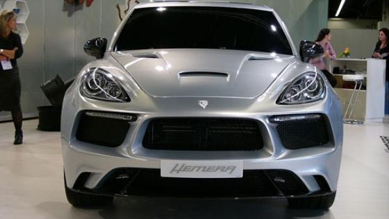 Un Porsche Cayenne modificat de englezi, doar pentru cei bogaţi 108053