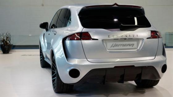 Un Porsche Cayenne modificat de englezi, doar pentru cei bogaţi 108056
