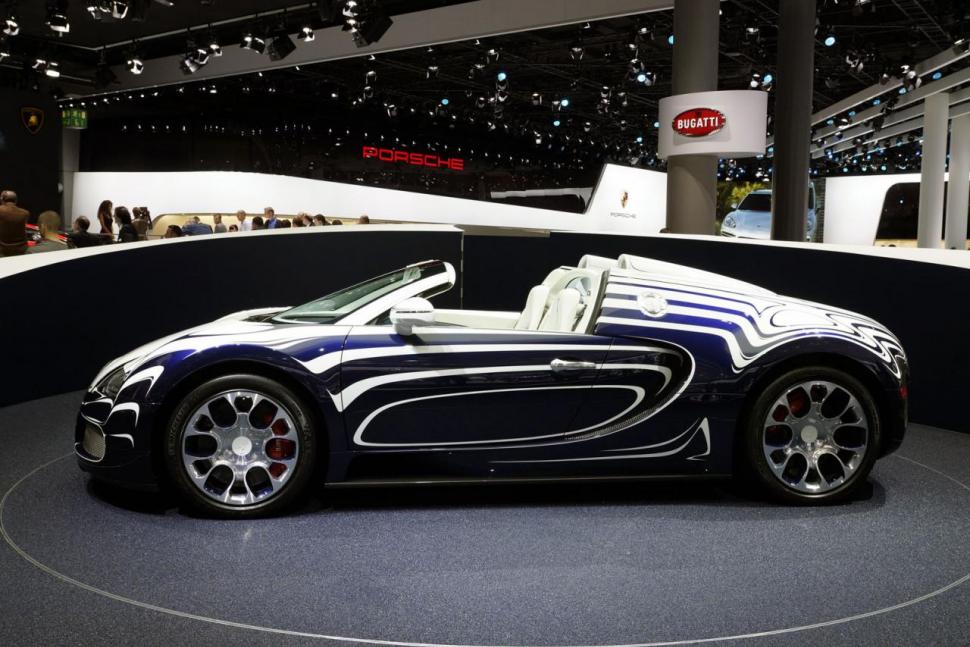 Bugatti Veyron Grand Sport L'Or Blan, un model la care s-a folosit portelanul, expus la Frankfurt 108151