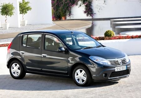 Dacia se pregăteşte de intrarea oficială pe piaţa britanică, cu Duster şi Sandero uşor îmbunătăţite