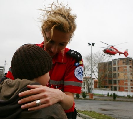 Un elev din Vaslui, transportat cu elicopterul la spitalul de Neurochirurgie din Iaşi