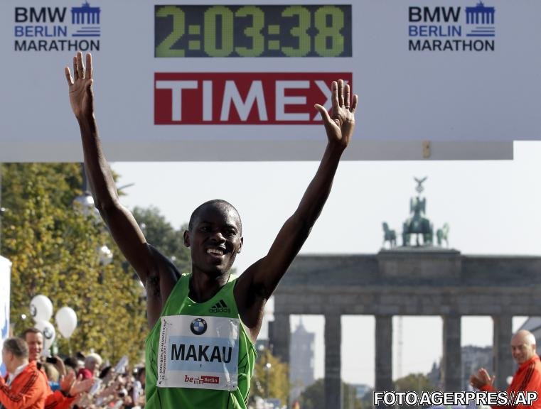 Kenyanul Patrick Makau a stabilit un nou record mondial la maraton 