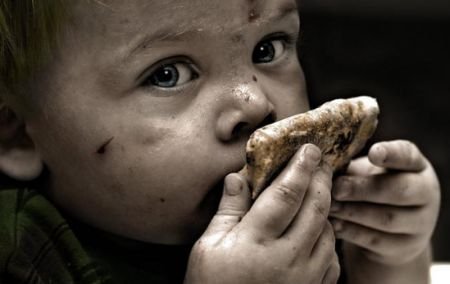 ONU: Omenirea consumă în nouă luni mai mult decât poate produce într-un an. România, risc mediu de foamete