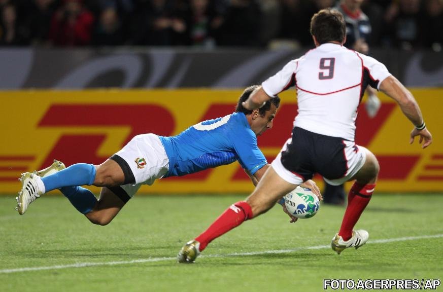Italia a învins SUA cu 27-10 şi păstrează şanse pentru calificarea în sferturile Cupei Mondiale de rugby