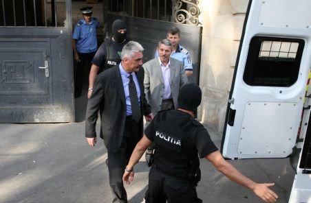 Vasile Avram şi Sorin Ţerbea rămân în arest. Curtea de Apel Bucureşti le-a respins recursul