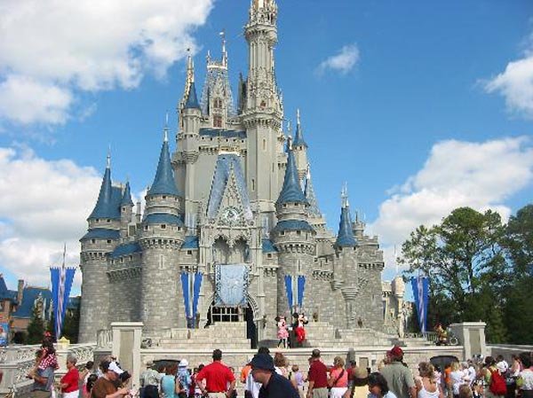 Disney Florida a împliniat 40 de ani de la înfiinţare