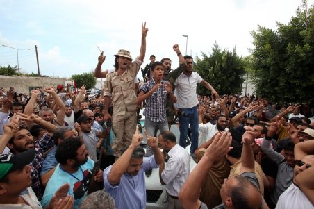 Libia: CNT lansează &quot;asaltul final&quot; asupra ultimei redute a trupelor lui Muammar Gaddafi
