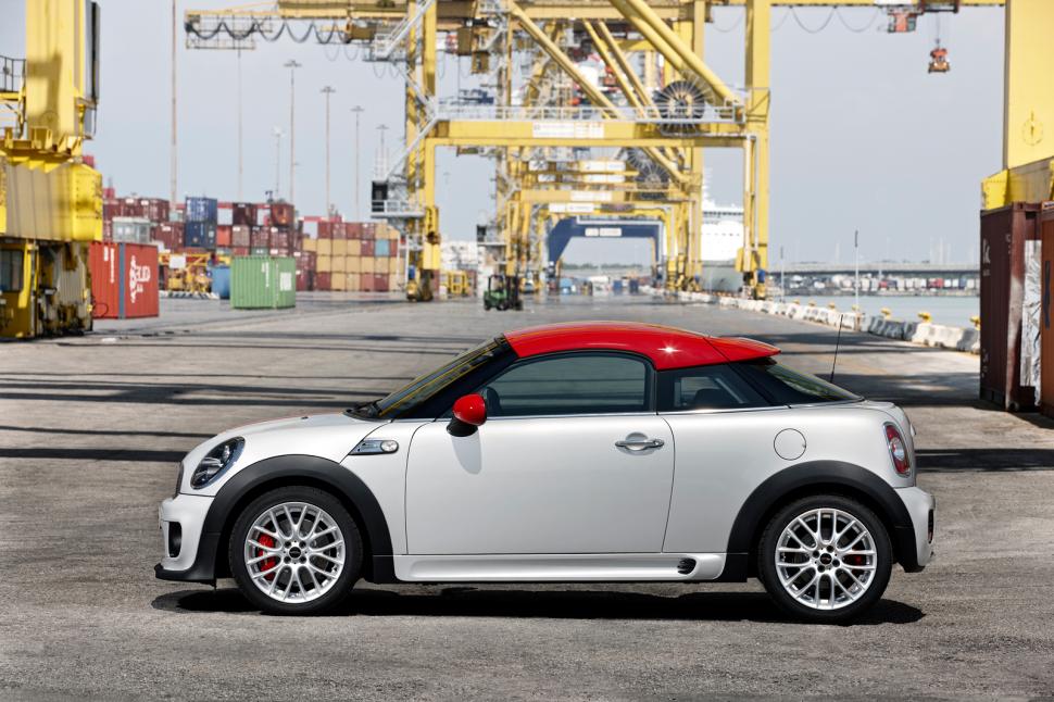 MINI Coupe va fi lansat exclusiv online, în premieră, pe 14 octombrie 110253