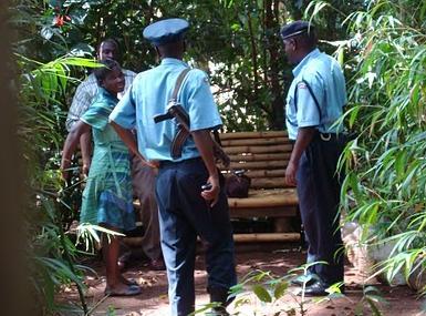 Sex pe bancă, în mijlocul junglei. Fotografiile care îţi vor schimba părerea despre sex 110198