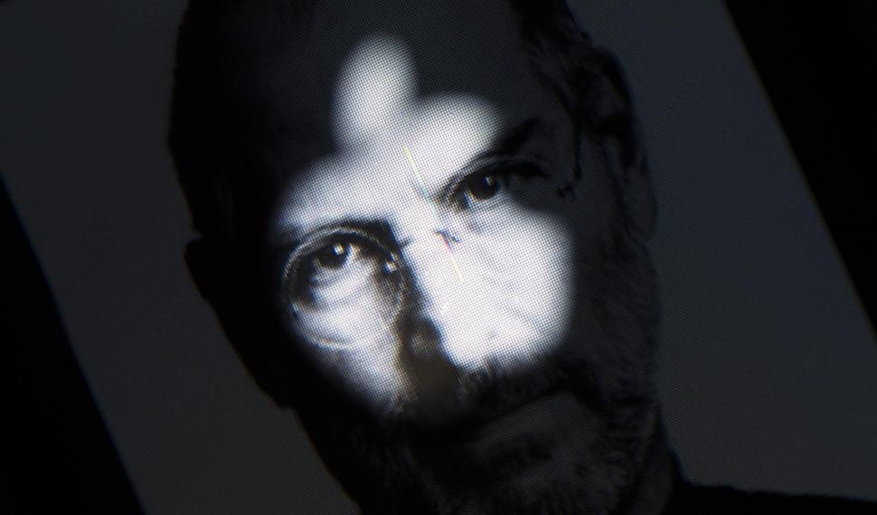 Americanii îl omagiază pe &quot;vizionarul&quot; Steve Jobs 110527