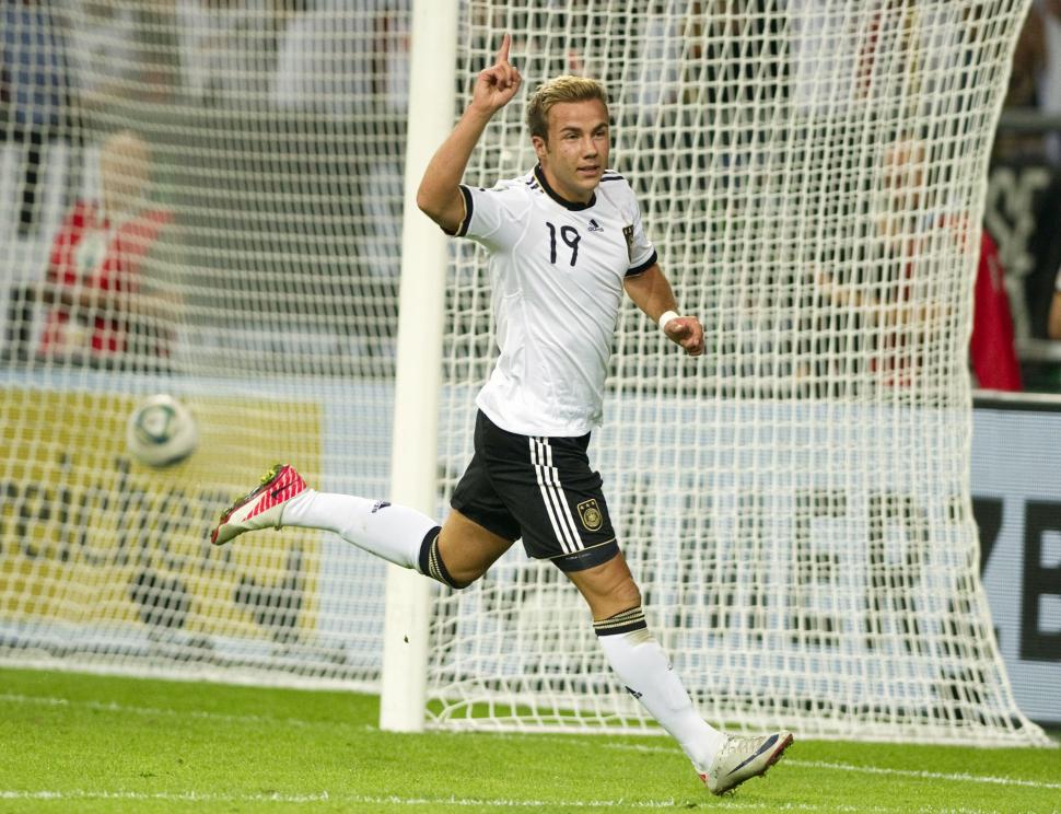 Topul celor mai buni tineri fotbalişti ai începutului de sezon 110464