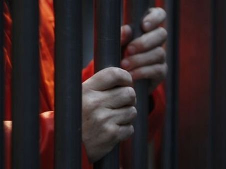 Român mort într-o închisoare din Italia din cauze încă neelucidate