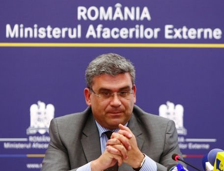 Baconschi: Viitorul relaţiei România – NATO trebuie găsit în încrederea dintre parteneri