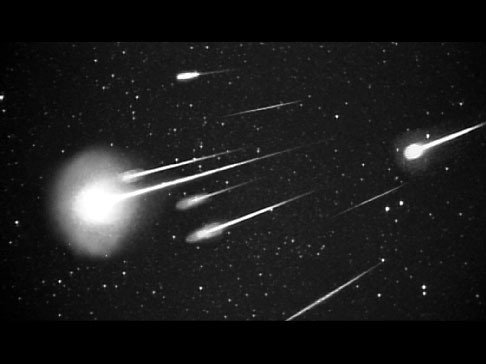Curentul de meteori Draconide ar putea fi vizibil de la ora 22:00