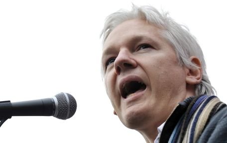 Assange: Există o elită de securitate transnaţională care împarte lumea folosind impozitele noastre