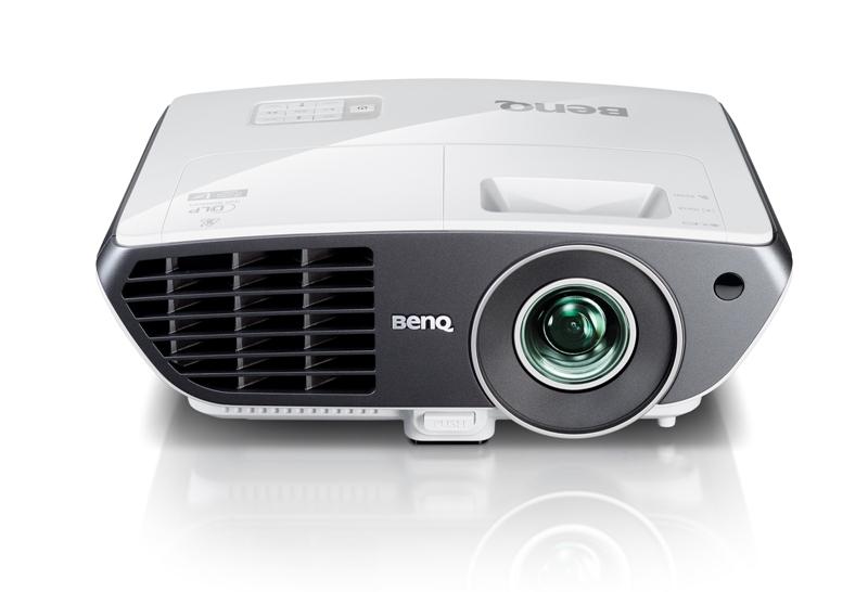 BenQ lansează W710ST - primul proiector 3D HD short-throw pentru Home Entertainment din lume 110928