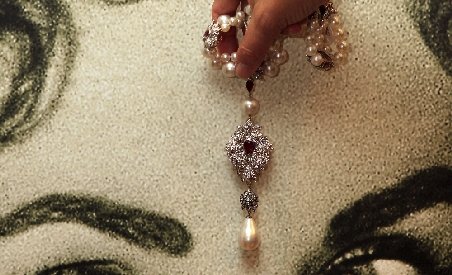 Colecţia de bijuterii a lui Elizabeth Taylor, scoasă la licitaţie. Vezi cât valorează