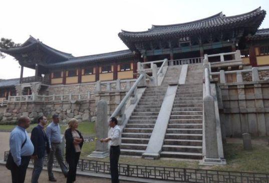 Peripeţiile Elenei Udrea în Coreea de Sud. Vezi fotografiile postate de ministru pe Twitter 111168