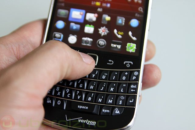 Serviciile BlackBerry restabilite &quot;în totalitate&quot; după trei zile de întrerupere