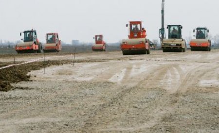 Autostrada Bucureşti-Ploieşti are finalizaţi doar 25 de kilometri, deşi trebuia să fie gata în decembrie