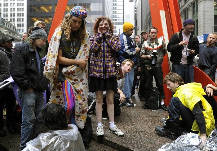 Manifestanţii de pe Wall Street ar putea fi evacuaţi pentru igienizarea zonei. Vezi o galerie foto impresionantă cu tabăra lor 111523