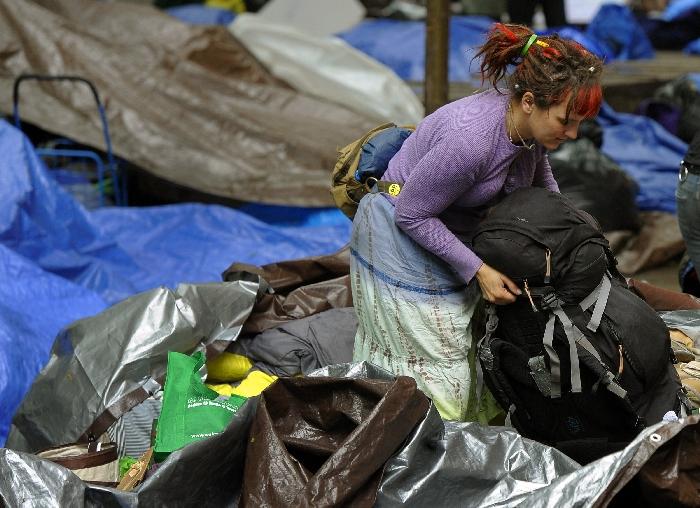Manifestanţii de pe Wall Street ar putea fi evacuaţi pentru igienizarea zonei. Vezi o galerie foto impresionantă cu tabăra lor 111525