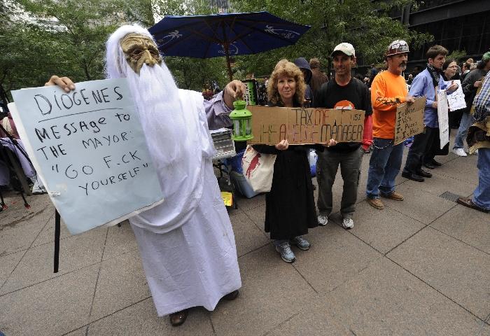 Manifestanţii de pe Wall Street ar putea fi evacuaţi pentru igienizarea zonei. Vezi o galerie foto impresionantă cu tabăra lor 111526