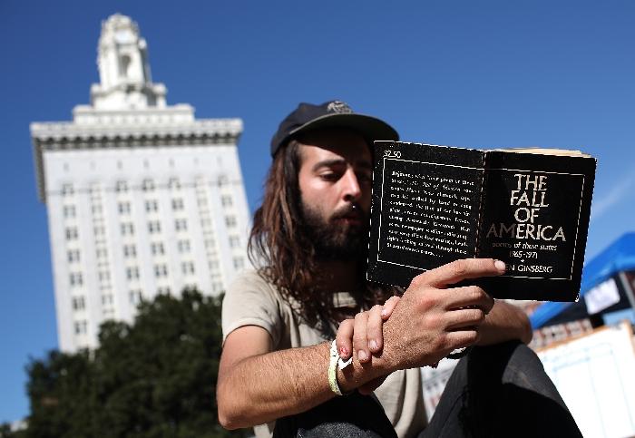 Manifestanţii de pe Wall Street ar putea fi evacuaţi pentru igienizarea zonei. Vezi o galerie foto impresionantă cu tabăra lor 111537