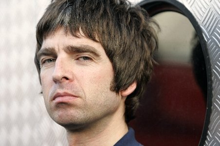 Noel Gallagher: Îl iubesc pe Jose Mourinho şi vreau să îl sărut. Sunt foarte serios