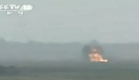 Un pilot chinez s-a salvat chiar înainte ca avionul să se izbească de sol