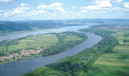 Bulgaria vinde o insulă pe Dunăre, cu un discount de 15% din cauza crizei
