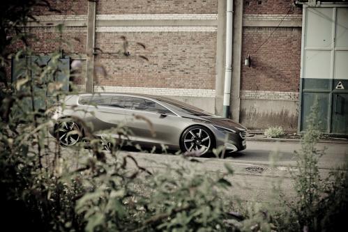 Conceptul futuristic Peugeot HX1 va fi produs în serie din 2014 112191