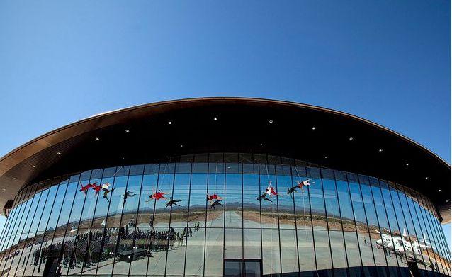 Primul aeroport din lume pentru zborurile spaţiale, inaugurat de Richard Branson. Imagini inedite de la eveniment 112176