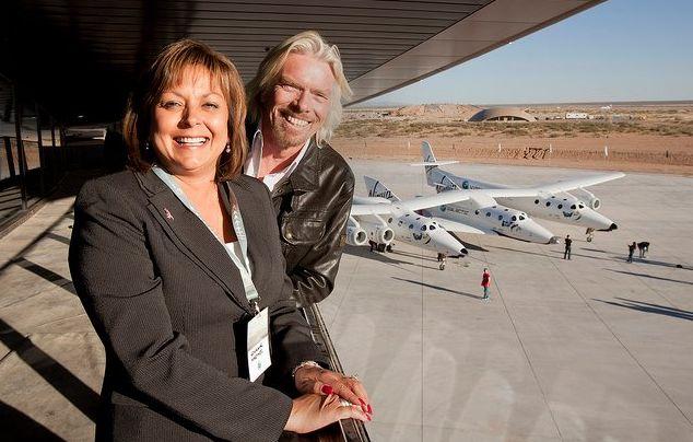 Primul aeroport din lume pentru zborurile spaţiale, inaugurat de Richard Branson. Imagini inedite de la eveniment 112180