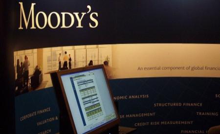 Moody's a coborât ratingul Spaniei cu două trepte, la &quot;A1&quot;
