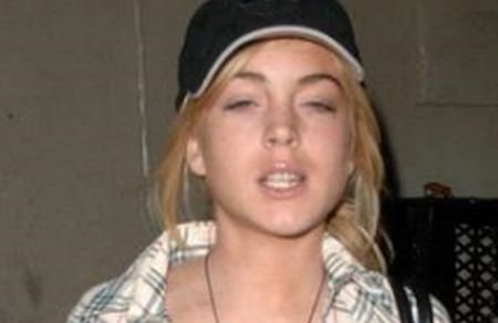Lindsay Lohan, din nou la închisoare. A reuşit să enerveze un judecător din Los Angeles