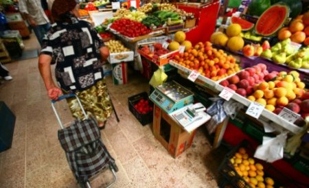 Razie în piaţa de legume şi fructe din Timişoara