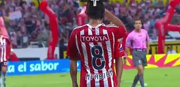 Doi fotbalişti din Mexic, amendaţi pentru felul în care au sărbătorit un gol
