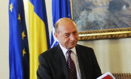 Băsescu: României îi va fi foarte greu să susţină financiar un deficit de 3%