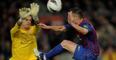 Varas, eroul Sevillei în meciul cu Barcelona. Real trece pe primul loc după hat-trick-ul lui Ronaldo